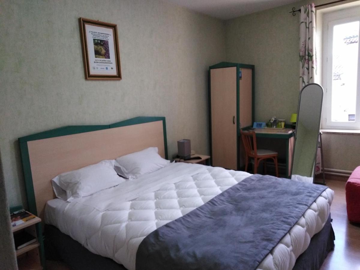 Logis Hotel Des Voyageurs Restaurant La Bonne Tabl'Hay Livron-sur-Drôme Zewnętrze zdjęcie
