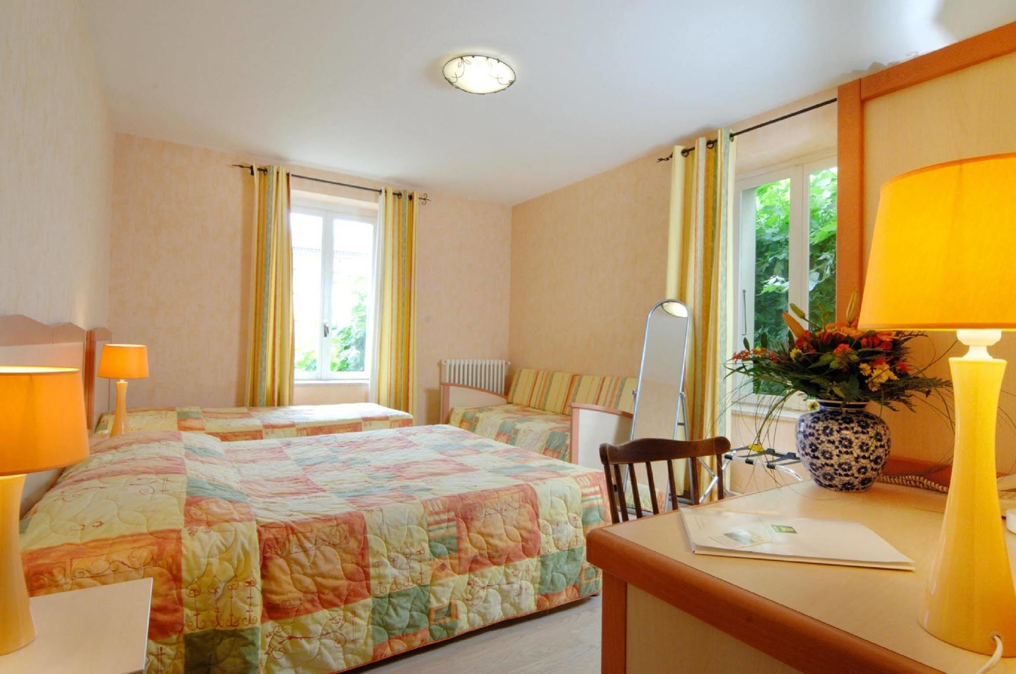 Logis Hotel Des Voyageurs Restaurant La Bonne Tabl'Hay Livron-sur-Drôme Zewnętrze zdjęcie