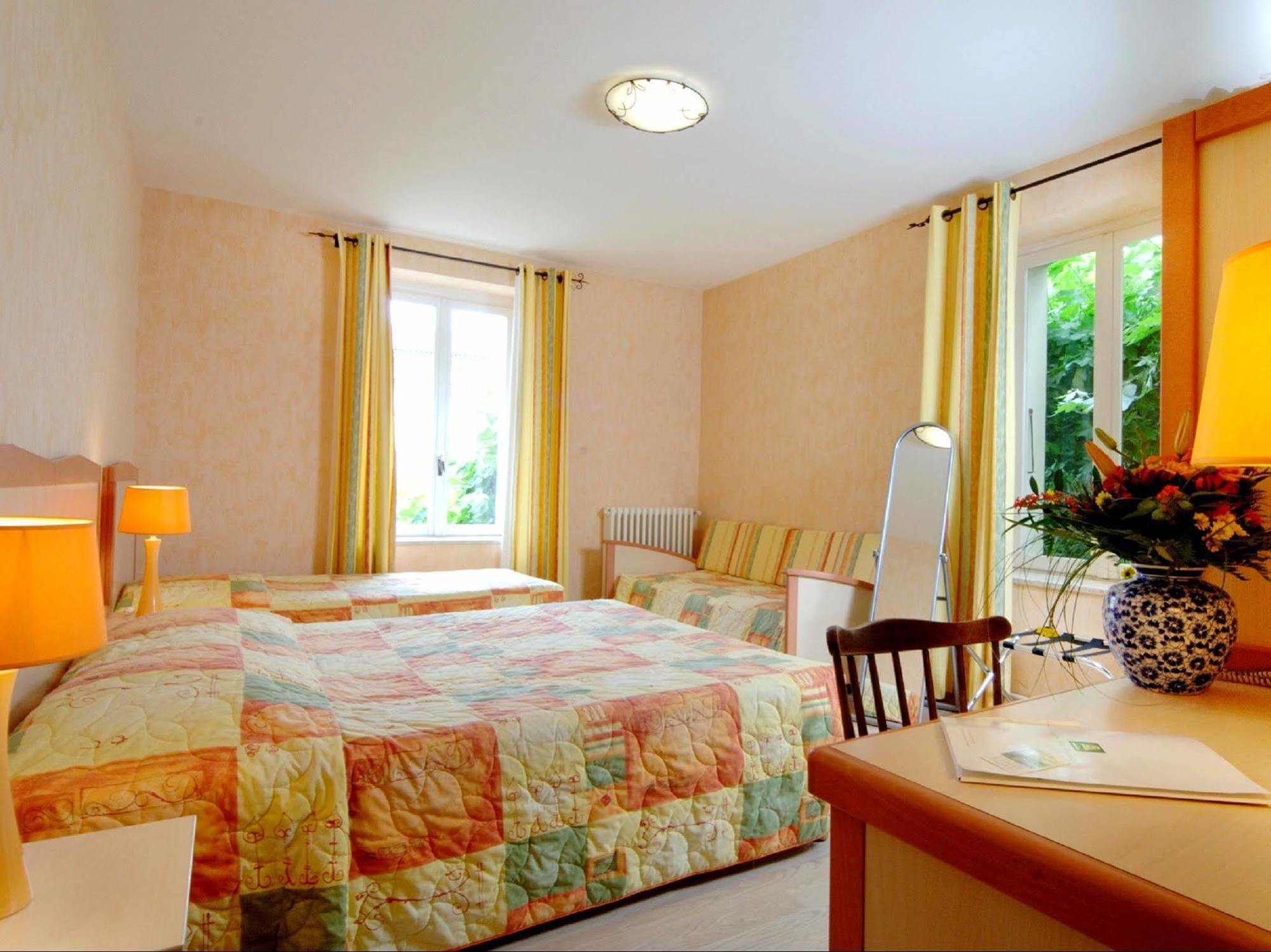 Logis Hotel Des Voyageurs Restaurant La Bonne Tabl'Hay Livron-sur-Drôme Zewnętrze zdjęcie